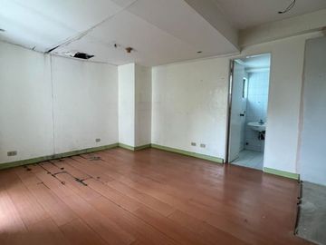 𝐇𝐔𝐑𝐑𝐘!!! 𝐏𝐑𝐎𝐏𝐄𝐑𝐓𝐘 𝐅𝐎𝐑 𝐒𝐀𝐋𝐄  𝐢𝐧 EL JARDIN DEL PRESIDENTE SOUTH  TRIANGLE, QUEZON CITY