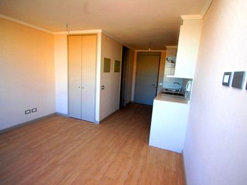 Se Vende Home Studio en Calle Goycolea - La Cisterna