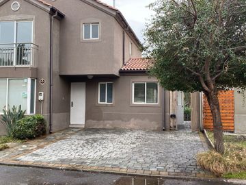 SE VENDE CASA EN CHICAUMA CIUDAD PARQUE, LAMPA