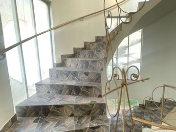 Se Vende Casa en La Exclusiva Urbanización Los Huertos De La Molina!