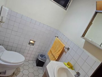 Vendo Oficina de 85m² Av. 9 de octubre Guayaquil Visibilidad y Ubicación Premium