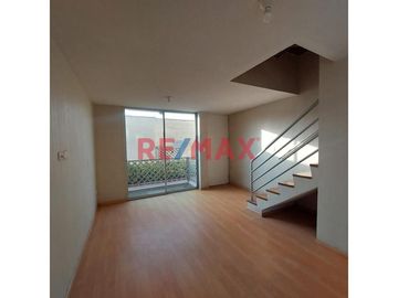 1134365 Se Vende Una Acogedora Y Moderna Casita En El Condominio El Olivar De Carabayllo