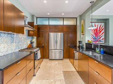 Casa Espana,  Estilo Auténtico y Vistas Pintorescas