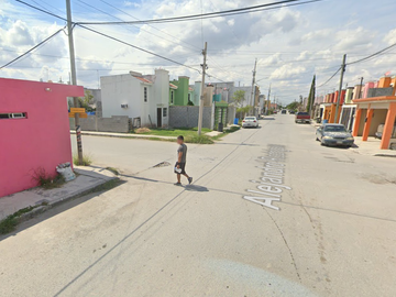 CASA DE RECUPERACIÓN BANCARIA EN CALLE ALEJANDRO RODRIGUEZ JIMENEZ, FRACC. LOS PRESIDENTES, MATAMOROS, TAMAULIPAS. ¡NO SE ACEPTAN CRÉDITOS!