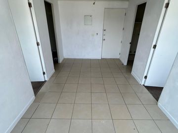 VENTA DE COMODO DEPARTAMENTO EN INDEPENDENCIA