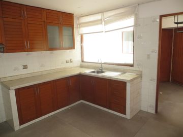 DUPLEX 256 M2, CHACARILLA DEL ESTANQUE, $ 285,000