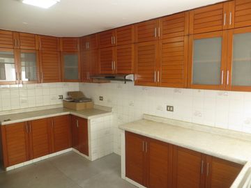 DUPLEX 256 M2, CHACARILLA DEL ESTANQUE, $ 285,000