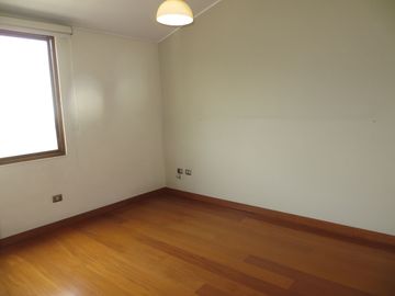 DUPLEX 256 M2, CHACARILLA DEL ESTANQUE, $ 285,000