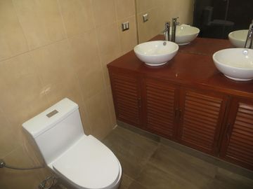 DUPLEX 256 M2, CHACARILLA DEL ESTANQUE, $ 285,000