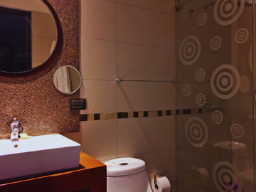 Moderno departamento bien ubicado en San Eduardo – ¡Vive con estilo y seguridad!