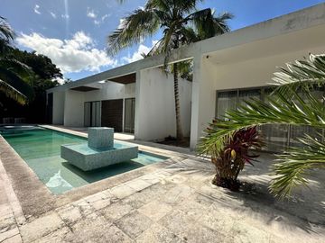 Casa con alberca privada y jacuzzi en venta, Tulum Country Club, Tulum
