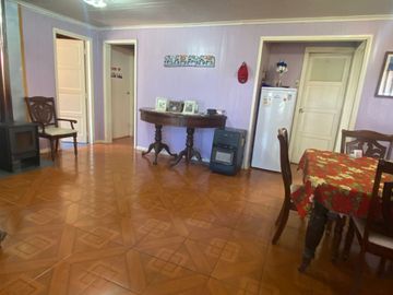 VENTA DE CASA ESQUINA CON LOCALES COMERCIALES EN ISLA NEGRA