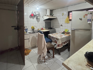 VENDE CASA EN LA COMUNA EL BOSQUE ESTACIONAMIENTO PARA 3 VEHICULOS