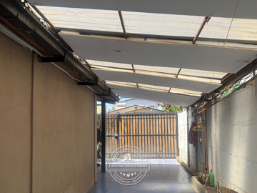 VENDE CASA EN LA COMUNA EL BOSQUE ESTACIONAMIENTO PARA 3 VEHICULOS
