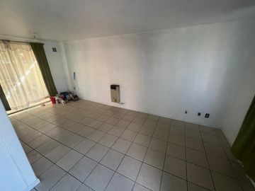 Casa en Microbarrio Cerrado en Villa Lomas de Maipú.