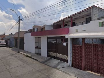 Gran oportunidad de inversión, casas en remates hipotecarios, casa en Michoacán excelente ubicación, colonia Ilustres Novohispanos, Morelia