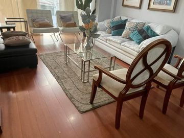 HERMOSO DEPARTAMENTO EN VENTA COMPLETAMENTE AMOBLADO EN CAYMA