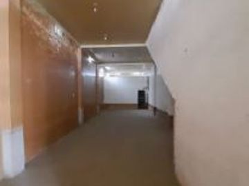 Venta de casa con local comercial - Jipijapa