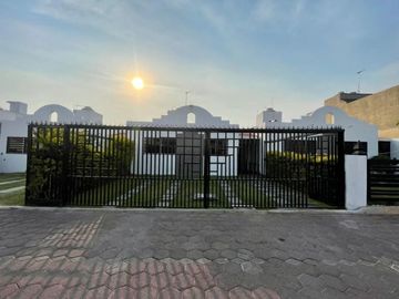 VENTA DE CASA DE 1 NIVEL EN LA COL. EMPLEADO POSTAL