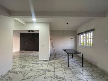 VENTA DE CASA DE 1 NIVEL EN LA COL. EMPLEADO POSTAL