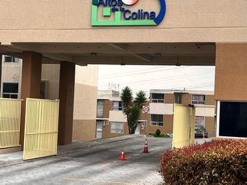 Casa de LUJO, Conj. Altos de la Colina en plena Av. Simon Bolivar