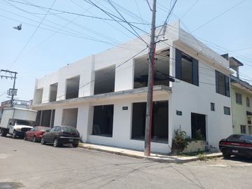 VENDO EDIFICIO EN ZONA CENTRO EN REMODELACION