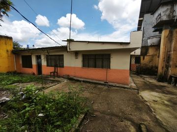 Vendo casa en Santo Domingo a pocas cuadras del Municipio