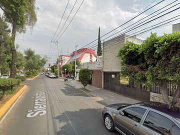Casa en venta en Gustavo A. Madero Remate.