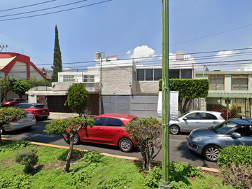 Casa en venta en Gustavo A. Madero Remate.
