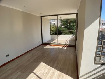 Departamento casi nuevo