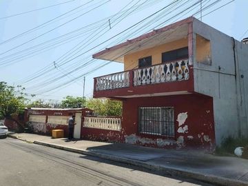 VENDO CASA EN ZONA NORTE