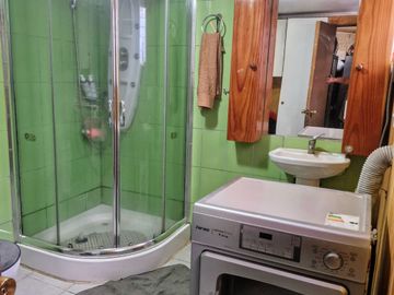 CASA DE 2 PISOS EN  VILLA ENTRE RIOS, PUCON