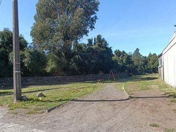 CASA DE 2 PISOS EN  VILLA ENTRE RIOS, PUCON