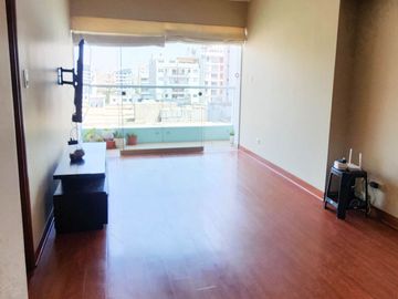 Se Alquila Departamento 71m2., 2 hab. 2 baños, Urb. Barrio Médico Surquillo
