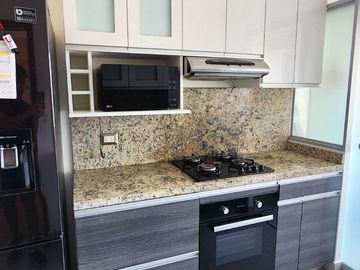 Se Alquila Departamento 71m2., 2 hab. 2 baños, Urb. Barrio Médico Surquillo