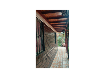 Casa en Venta, La Cisterna, Metro  3D, 2B, Jardin, Solida, Est., Colegios,  doc. al dia.