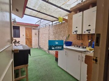 Se vende amplia casa en primera línea con vista al mar – Condominio Santa María del Mar, La Herradura, Coquimbo.