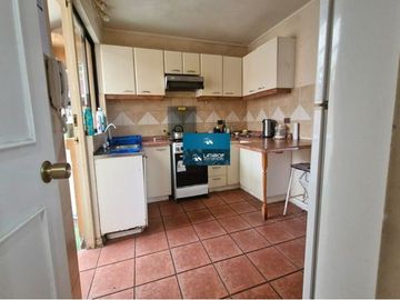 Se vende amplia casa en primera línea con vista al mar – Condominio Santa María del Mar, La Herradura, Coquimbo.