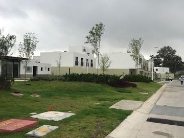 LINDA CASA EN ADAMAR RESIDENCIAL