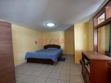 Casa En Huanchaco - Las Palmeras - 201 At 260 Ac 3 Cuadras De La Playa