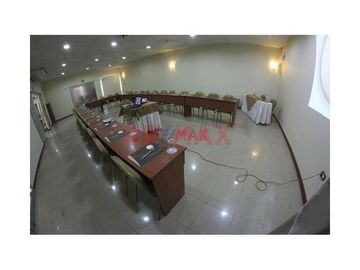 Vendo Hotel 3 Estrellas Av. Husares De Junin Ac 1288 M2