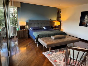 Venta-Espectacular Apartamento en Poblado - Las Lomas No. 2, Medellín