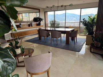 Venta-Espectacular Apartamento en Poblado - Las Lomas No. 2, Medellín