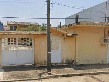 CASA EN VENTA EN COATZACOALCOS, VERACRUZ. OPORTUNIDAD