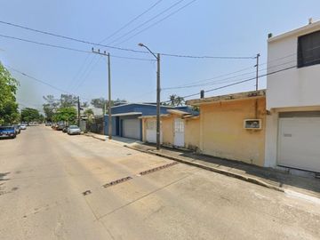 CASA EN VENTA EN COATZACOALCOS, VERACRUZ. OPORTUNIDAD