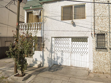 Casa En Venta Col. Nueva Santa Maria