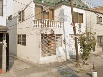 Casa En Venta Col. Nueva Santa Maria
