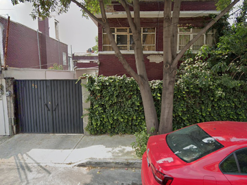 Casa en Venta. Romero de Terreros, Coyoacán. Remate Hipotecario.