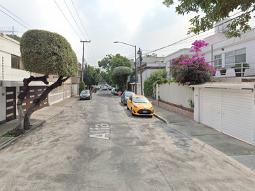 Casa en Venta. Romero de Terreros, Coyoacán. Remate Hipotecario.