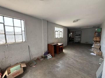 Alquiler De Local Industrial En Esquina - Callao